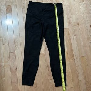 Yogolicious yoga pants